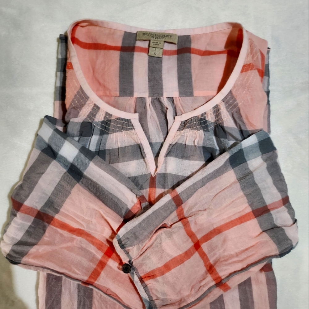 Burberry ladies top